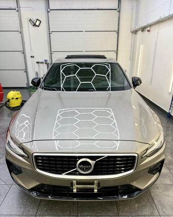 Volvo S60 cena 106000 przebieg: 125000, rok produkcji 2019 z Warszawa małe 67